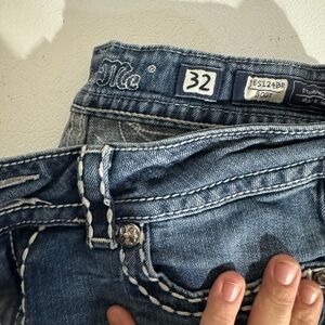 Women’s miss me jeans.